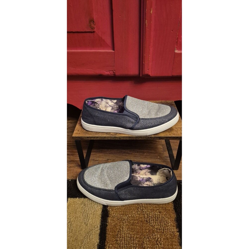 Muk Luks Street Savvy Womens 9 Slip On Sneakers Denim Blue Silver Shimmer EUC